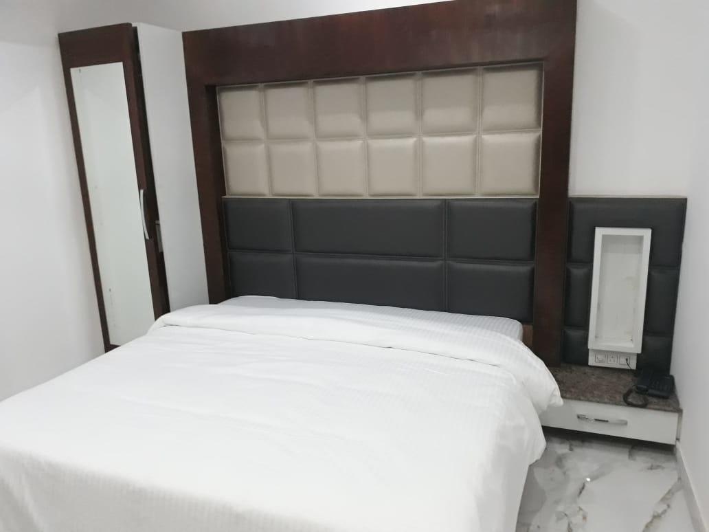 Hotel Neelam Moga Лудхиана Экстерьер фото
